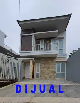 Villa Baru 2 Lantai Furnished di Panderman Hills, Batu