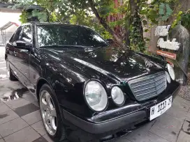 Mercy E240 / th 2000 manual km29ribu nyaris baru tangan pertama