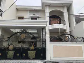Dijual Rumah Manyar Rejo 2 Lantai