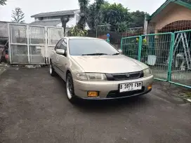 Mazda Familia 323 M/T 1998