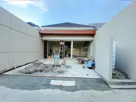 RUMAH MODERN, CARPOT 2 MOBIL DI PURWOMARTANI, KALASAN