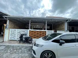 RUMAH DI PERUMAHAN PURWODADI