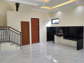 Rumah Mewah Murah Eksklusif Elegant Siap Huni Strategis di Kramat Jati