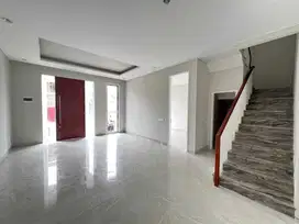 Dijual Turun Harga Villa Cakep Komplek Citraland GamaCity