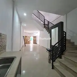 Dijual RUMAH JALAN TRITURA KOMPLEK TRITURA MAS
