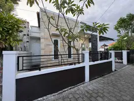 DISEWAKAN RUMAH BARU RENOVASI DI BUDUK DEKAT CANGGU CN