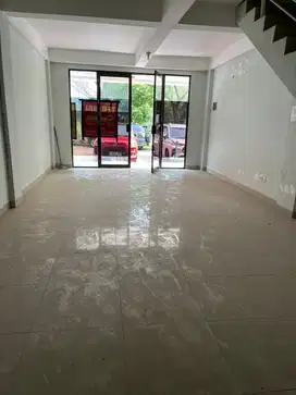 Disewa Ruko Gandeng 3 Lantai Lippo Cikarang, 130 Juta/Unit/Tahun!