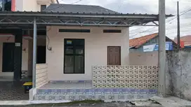 Rumah Furnish Dekat Tol Grand Wisata Bekasi di Cluster Keluarga Muslim