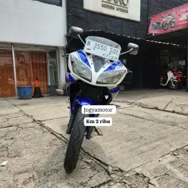 KM LOW 2000 Yamaha R15 150cc Tahun 2014