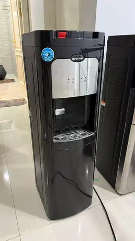 Dispenser SHARP baru pakai 2 tahun