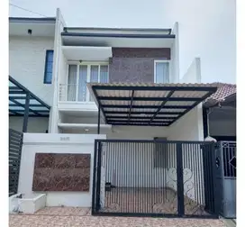 Rumah Minimalis Row Jalan 2 Mobil Longgar Mulyosari Prima