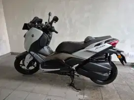Yamaha xmax 2023 km 4900 tgn 1 dari baru