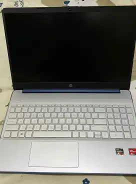 Laptop HP 15-ef2126wm