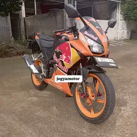 Honda CBR 150 R Tahun 2014