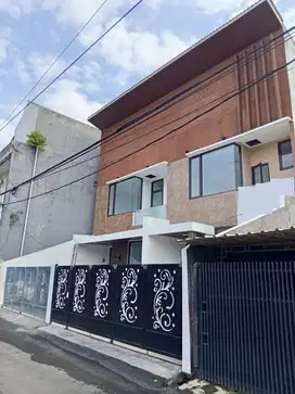 Rumah Modern dan Elegan di Kopo Permai Tersedia 2 Unit
