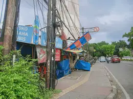 Dijual Tanah Strategis 675m² Pinggir Jalan Raya di Jakarta timur