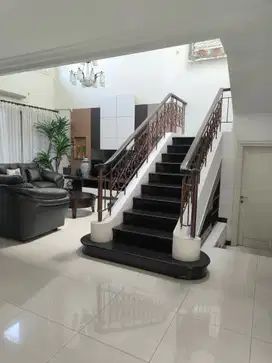 Jual Rumah Citraland American Split Level Raffles Garden
