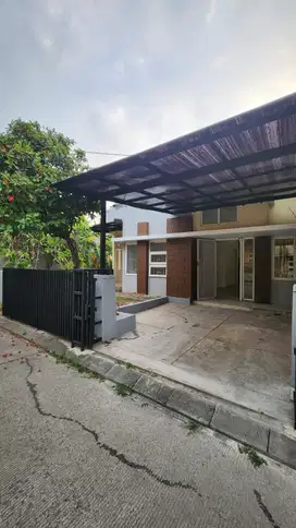 JUAL RUMAH MURAH SELESAI RENOVASI DI BUKIT GOLF CIBUBUR