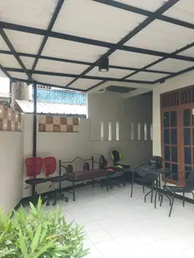 Rumah Posisi Hook Strategis di Kebon nanas, Jakarta Timur