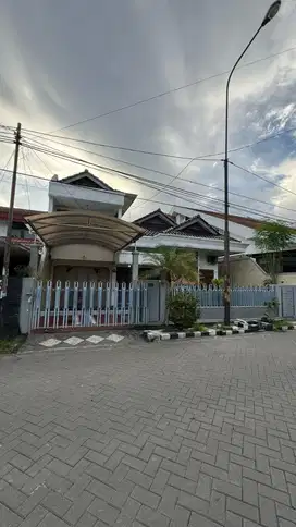 Dharmahusada Indah barat surabaya lebar 12.5 x 30 harga 6 M