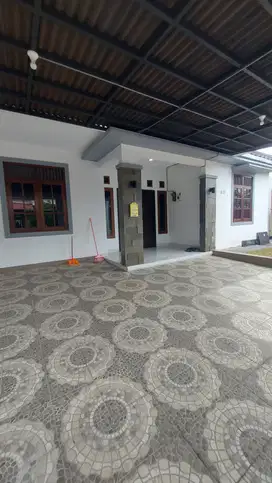 Rumah siap huni di bukit damai indah