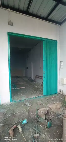 pintu harmonika