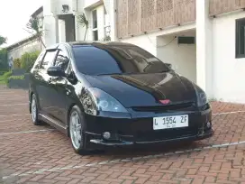 Toyota Wish 2005 / 2004 Sunroof