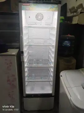 Di jual cepat showcase jumbo politron
