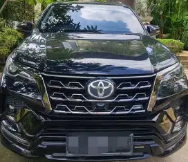 Di jual Fortuner 2.8 VRZ GR Sport AT Solar