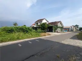 Tanah Jogja Dekat Stadion Maguwoharjo Samping SD Model Wedomartani