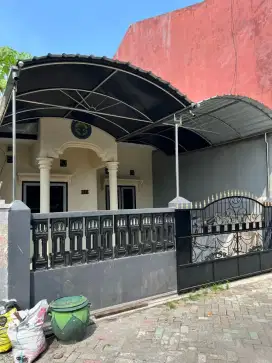Dijual cepat butuh untuk bayar sekolah