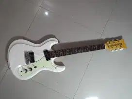 Aria Pro II DM 206 Offset Mosrite Univox Squier Epiphone Ibanez