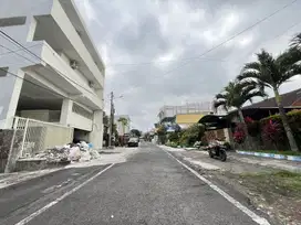 Rumah Luas 235m Jalan Bunga Bunga Kalpataru Dekat SUHAT malang