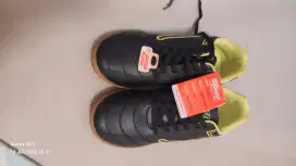 Sepatu Olahraga Sepatu Futsal