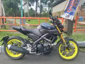 Motor yamaha MT 15