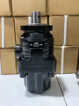 Pompa piston untuk crane 8-12 ton