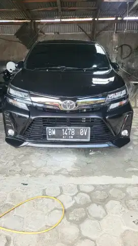 Dijual mobil Avanza Veloz