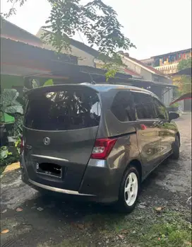 Honda Freed 2012 Bensin