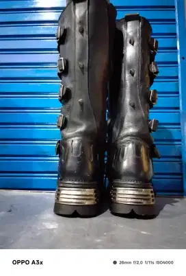 Sepatu boots new,rock