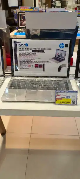 Laptop HP R3 8/512GB Silver (Kredit Tanpa DP)