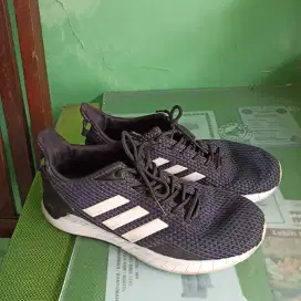 Adidas Runing / gym size 42 bekas second prelove used