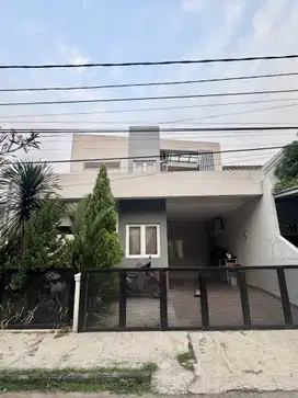 Dijual Rumah Cantik Siap Huni di Regency Melati Mas, Tangerang Selatan