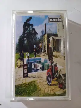 Kaset pita oasis be here now
