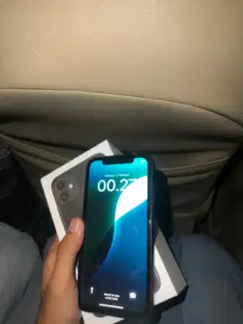 iPhone 11 64 aman sejahtera Monggo tanyakan