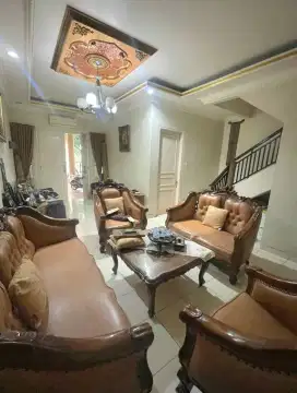 Jual Rumah 2 Lt Royal Residence 
Pulo Gebang Jakarta Timur
