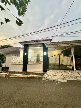 Dijual Rumah Bagus SHM di Regency Melati Mas, Tangerang Selatan