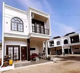 Rumah 2 lantai dekat Margonda Depok - lokasi kelapa dua