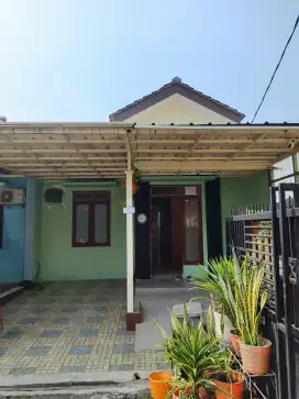 Disewakan rumah tinggal dalam cluster