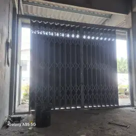 Produsen pintu harmonika