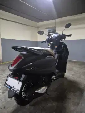 Dijual yamaha grand filano lux warna black magma